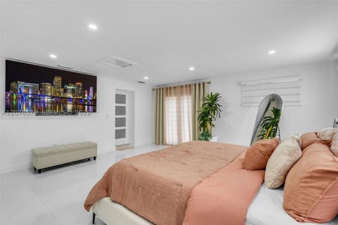 Tiny photo for 1270 W 64th Ter, Hialeah, FL 33012 (MLS # A12076578)