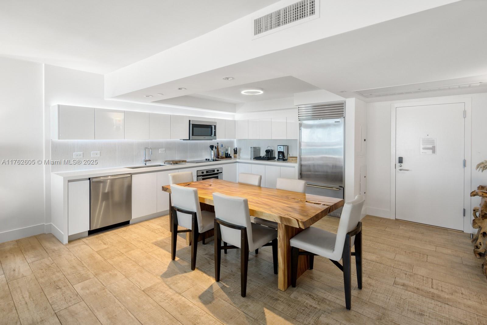 1 Hotel & Homes - Residential