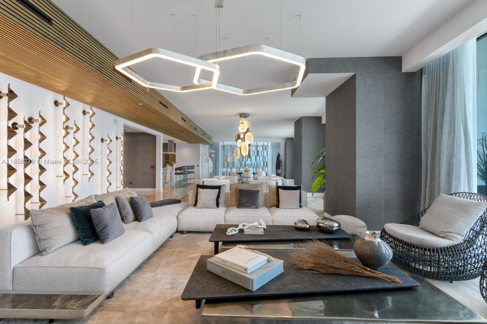 NORTH BISCAYNE BEACH AMEN - Residential
