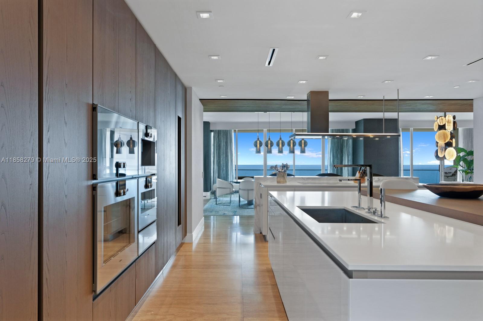 NORTH BISCAYNE BEACH AMEN - Residential