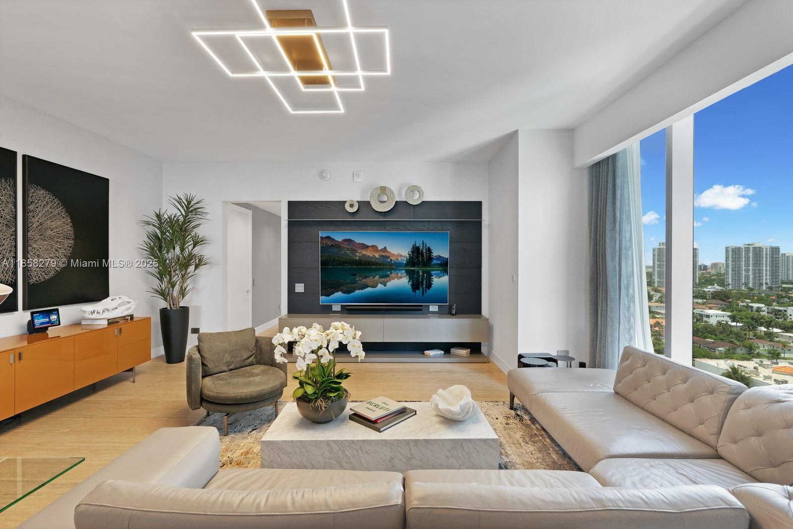 NORTH BISCAYNE BEACH AMEN - Residential