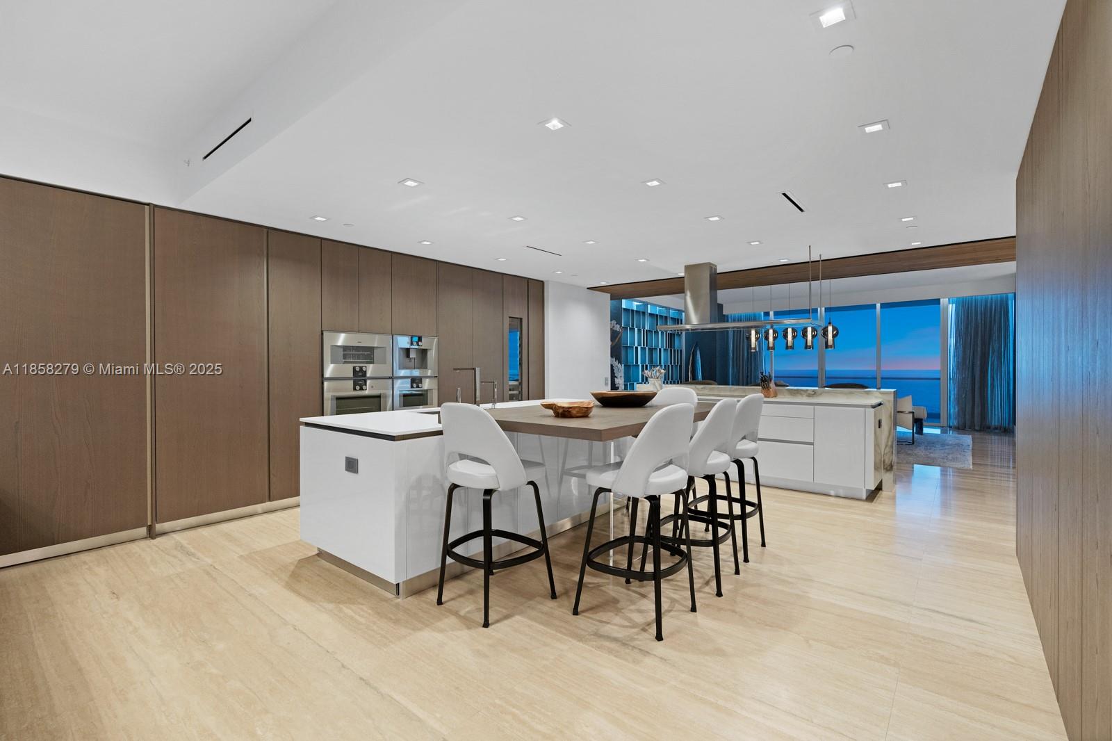NORTH BISCAYNE BEACH AMEN - Residential