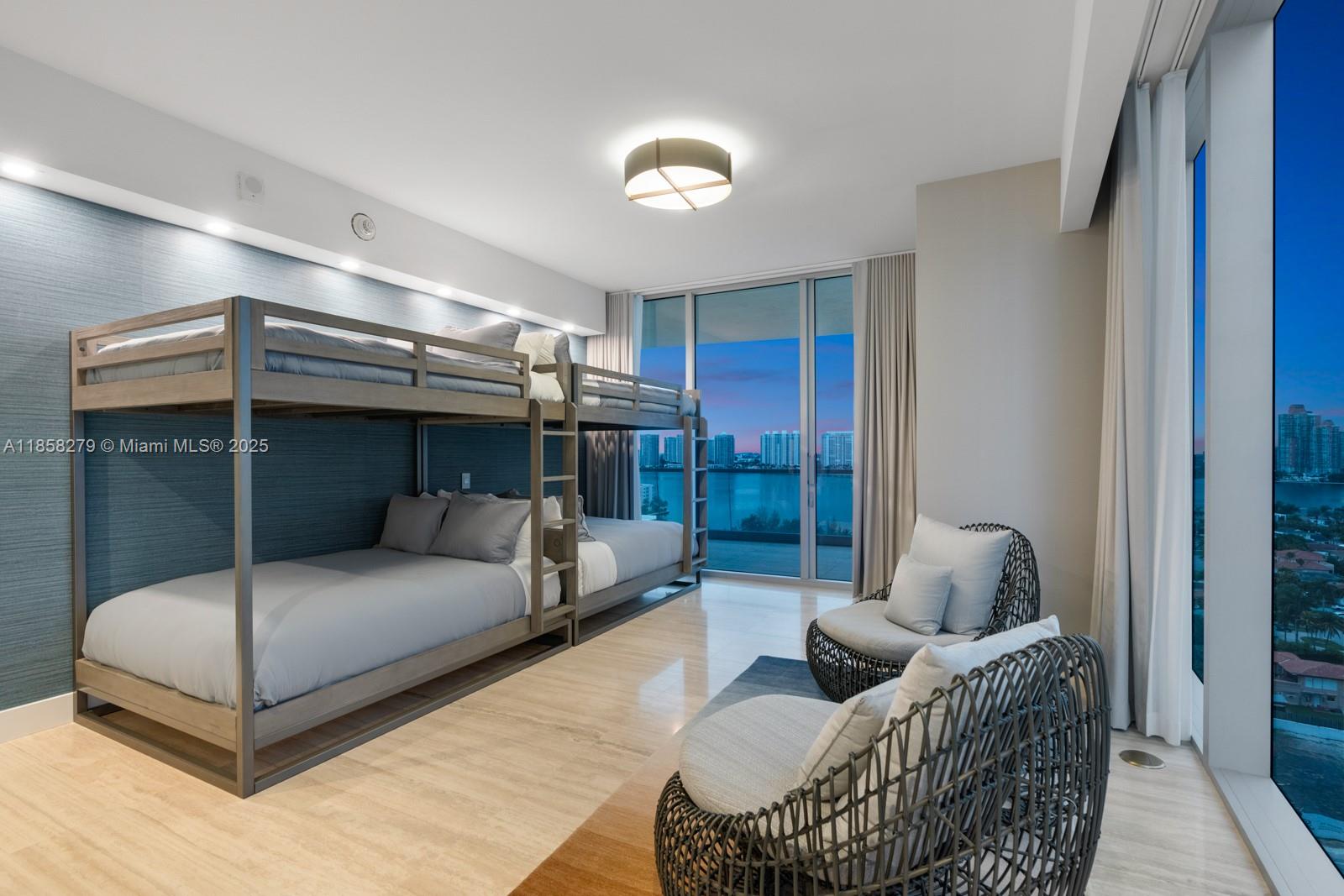 NORTH BISCAYNE BEACH AMEN - Residential
