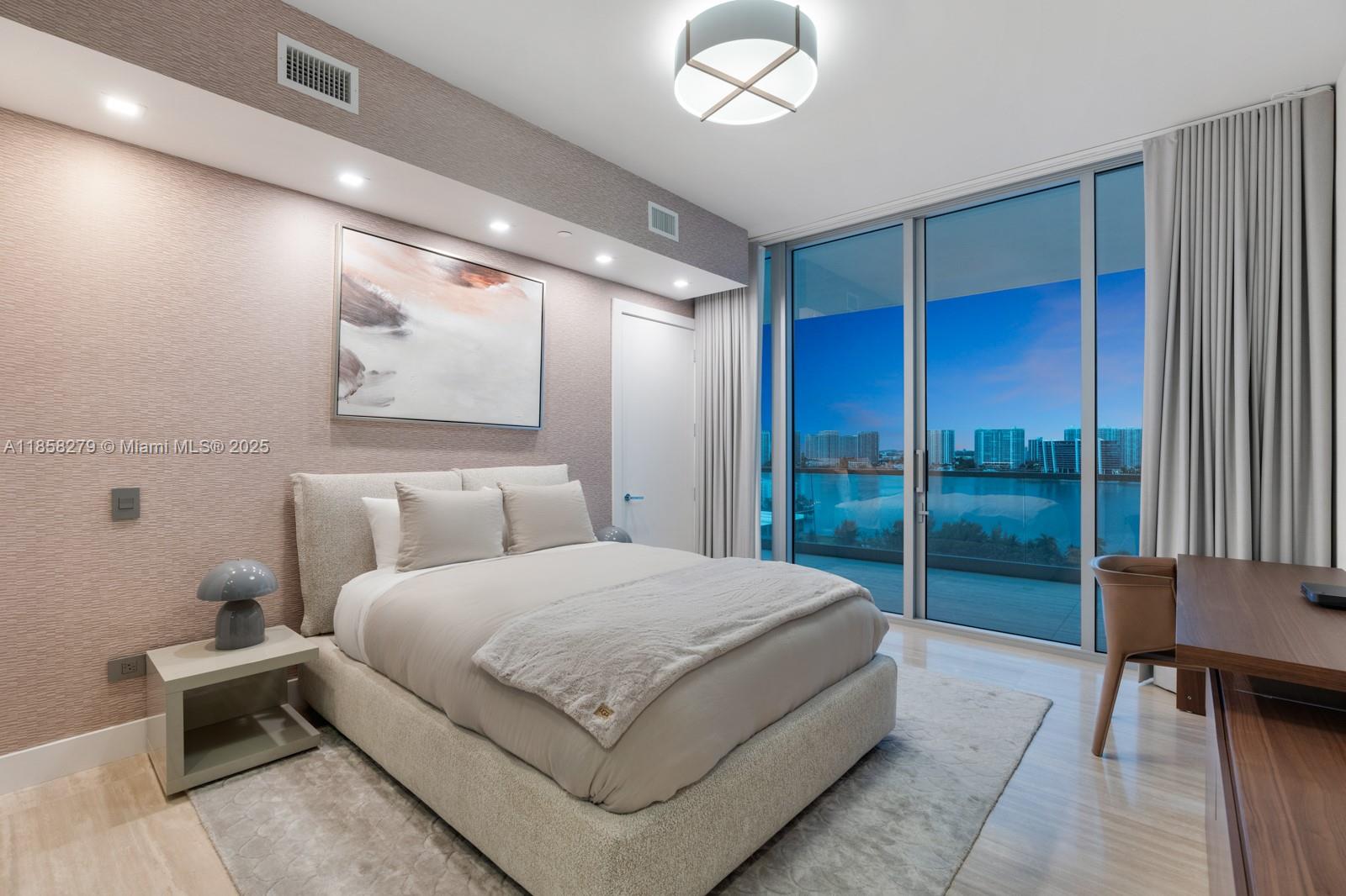 NORTH BISCAYNE BEACH AMEN - Residential