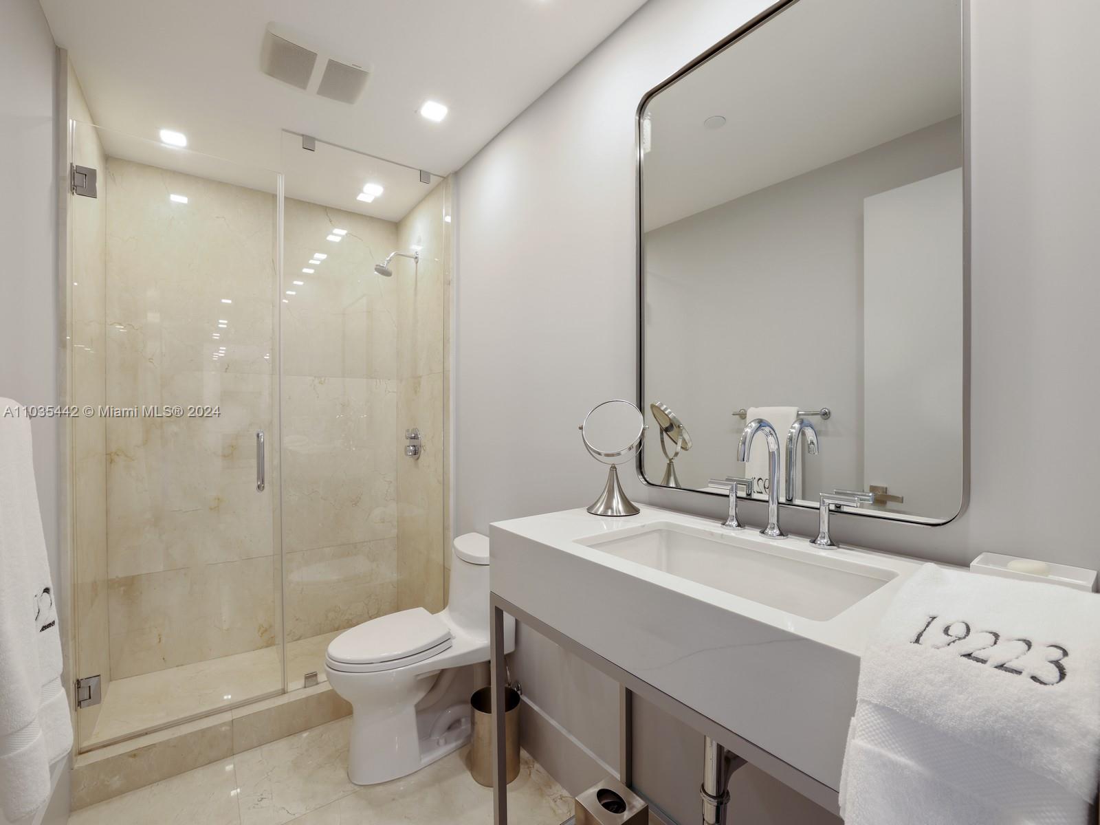 SEASIDE CONDO - Residential Lease