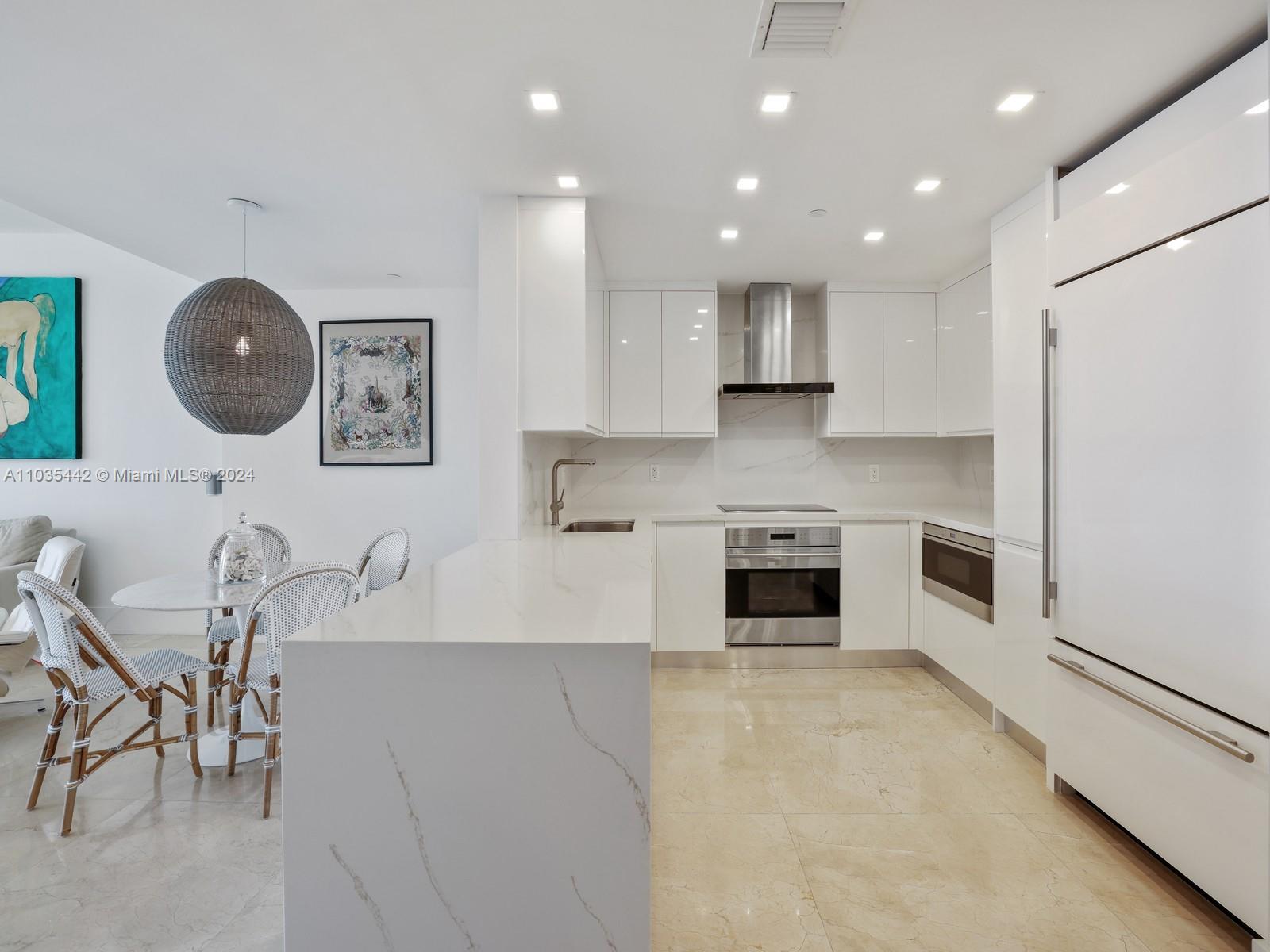 SEASIDE CONDO - Residential Lease