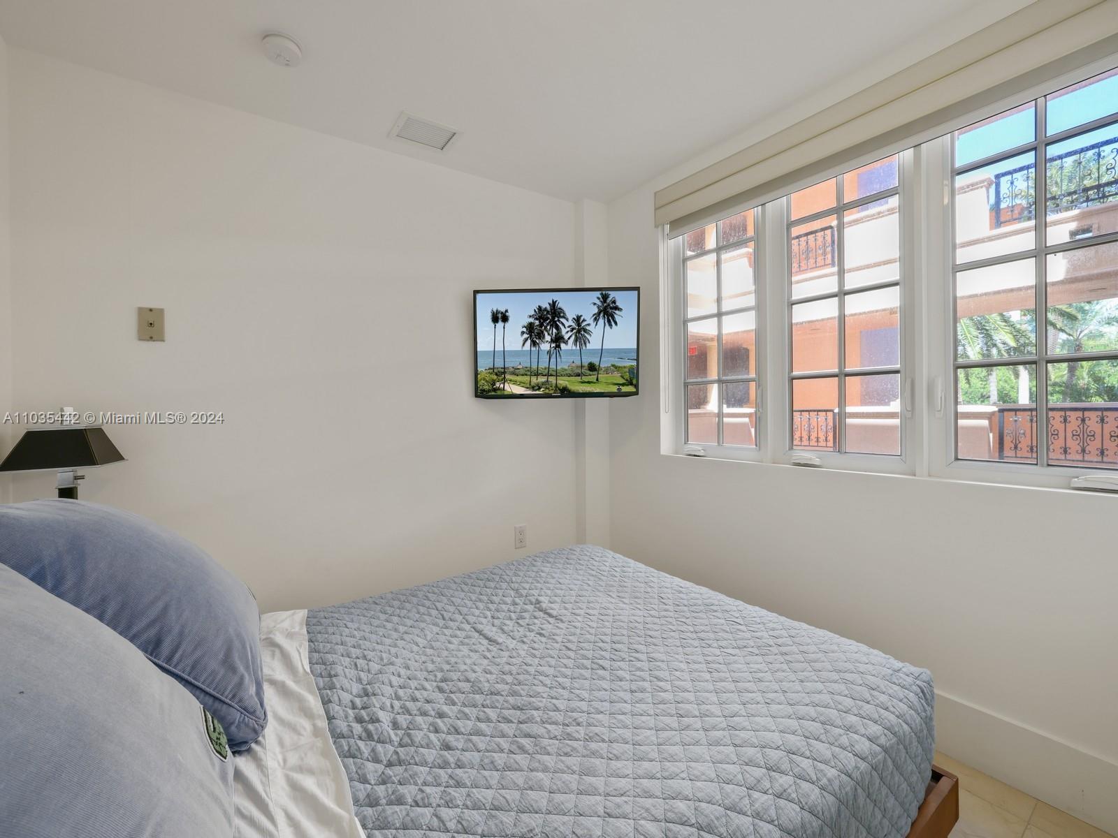 SEASIDE CONDO - Residential Lease