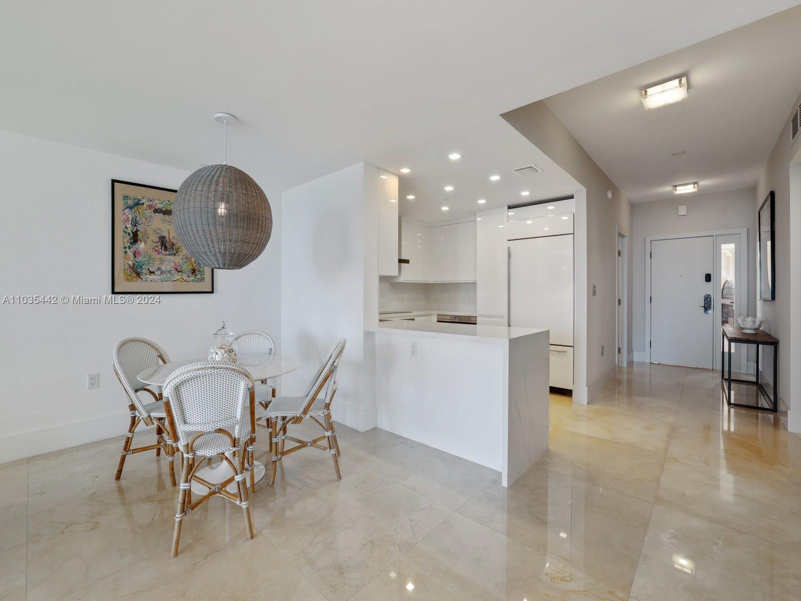 SEASIDE CONDO - Residential Lease