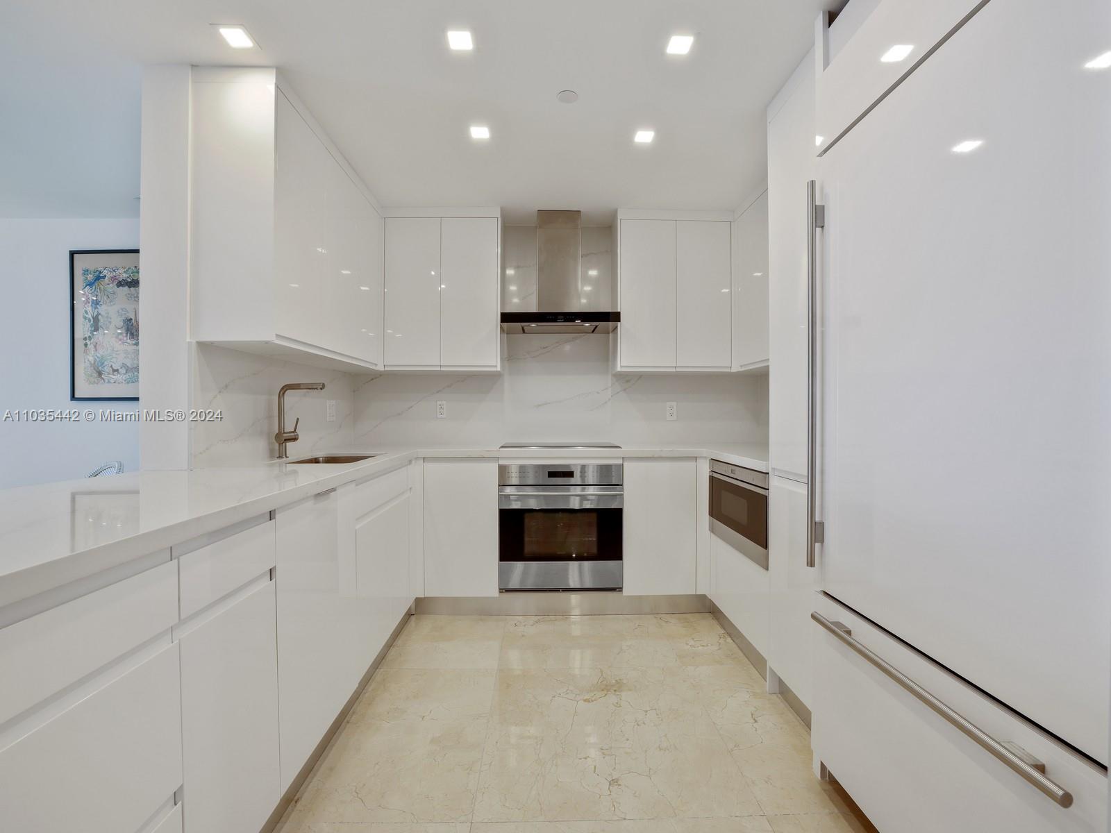 SEASIDE CONDO - Residential Lease