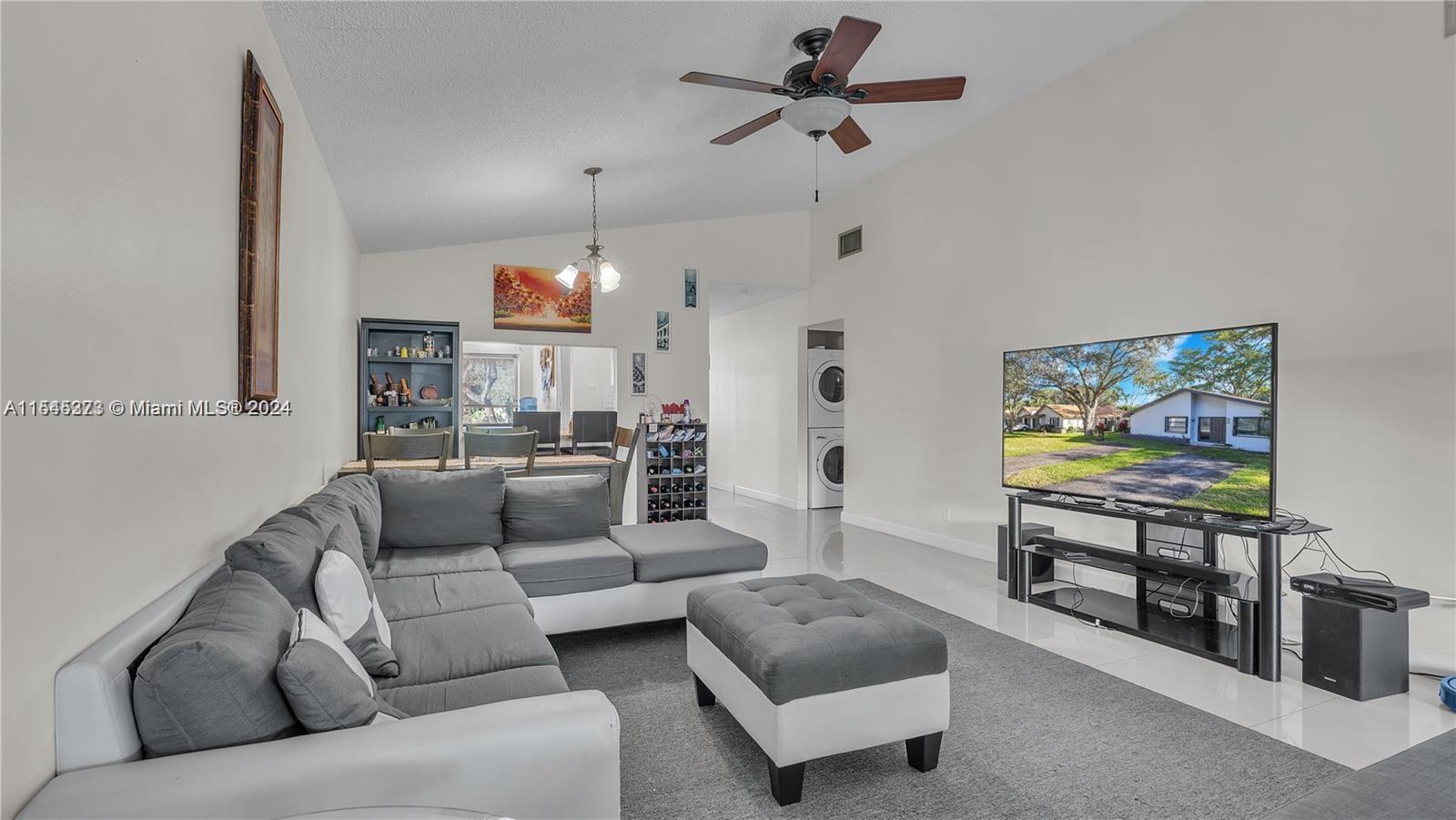 SHADYWOODS PH ONE - Residential