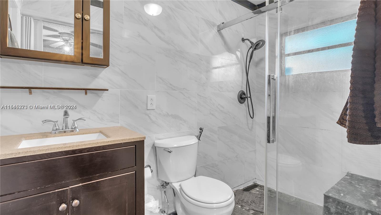 SHADYWOODS PH ONE - Residential