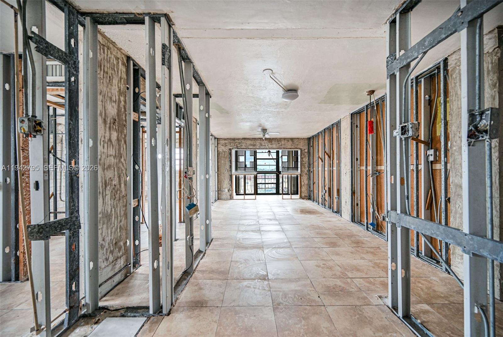 EL CID CONDO - Residential