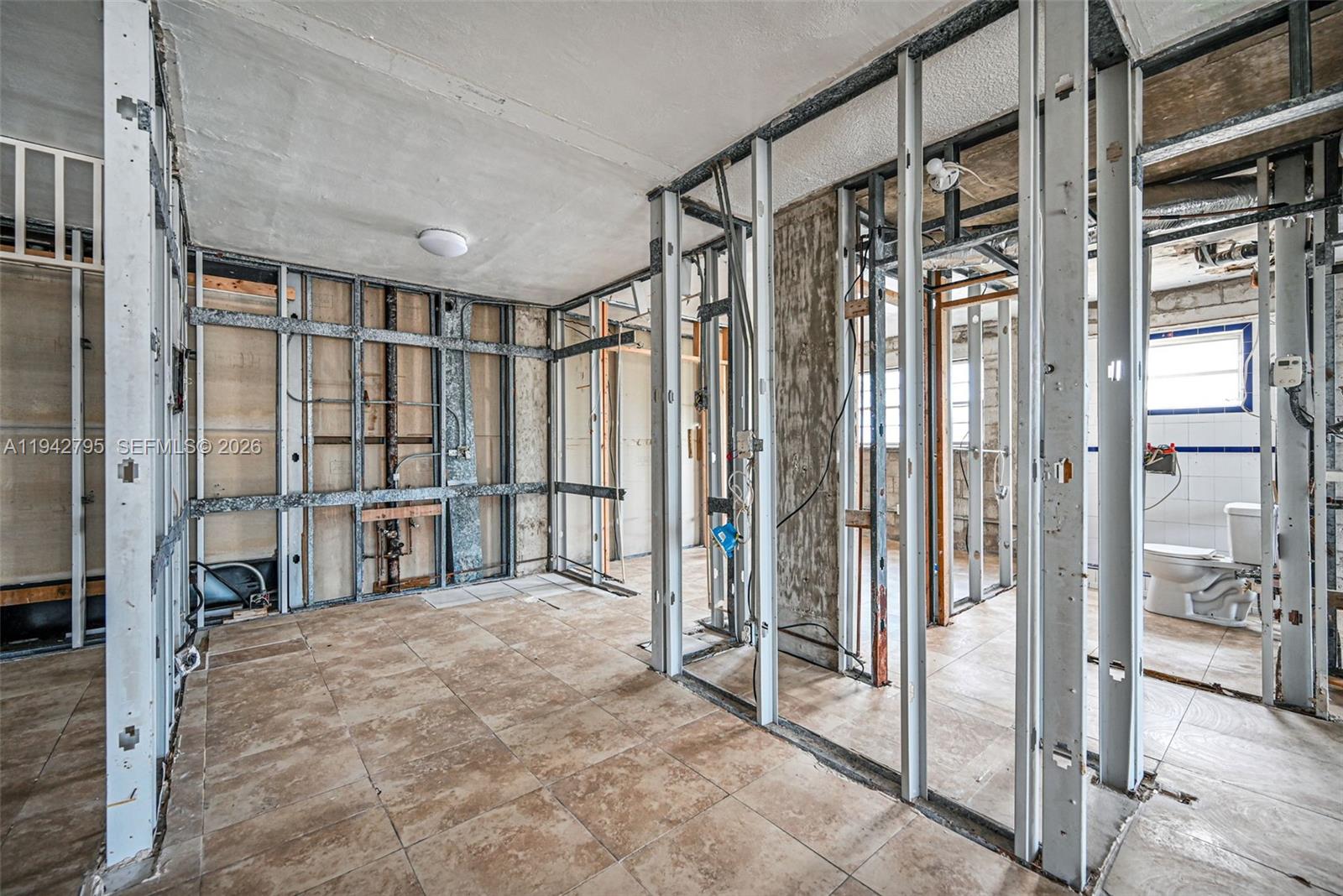 EL CID CONDO - Residential