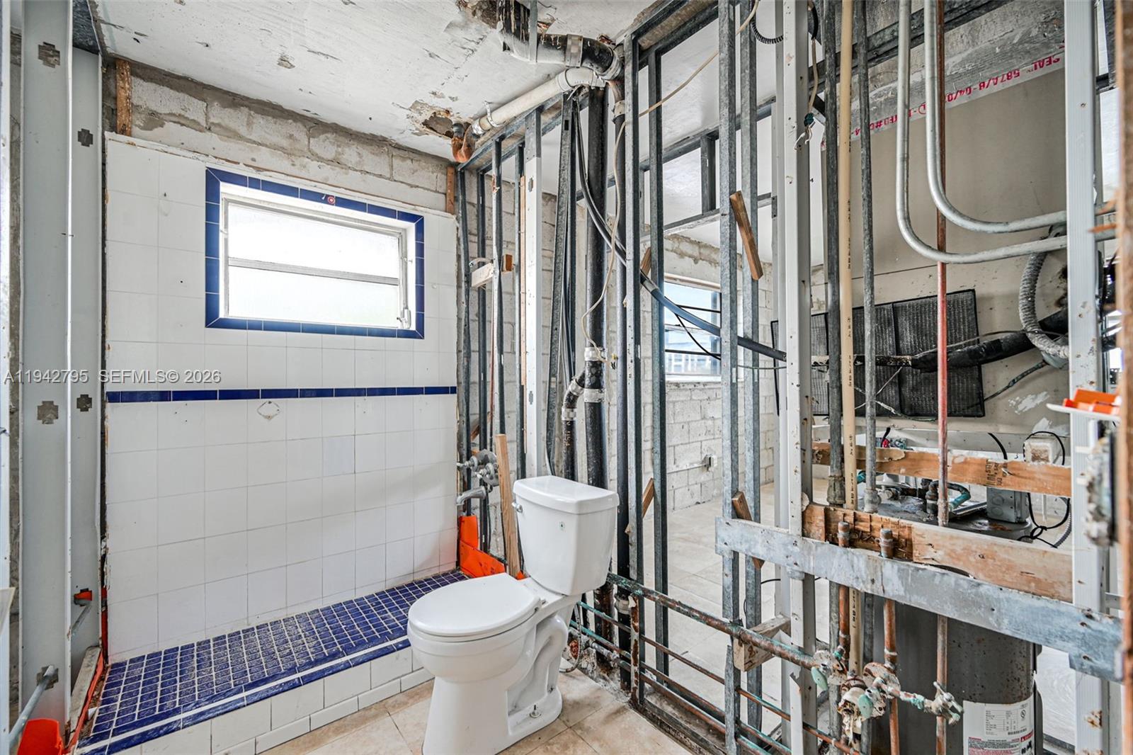 EL CID CONDO - Residential