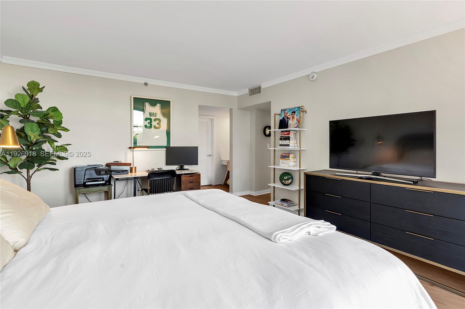 NINE ISLAND AVENUE CONDO - Residential