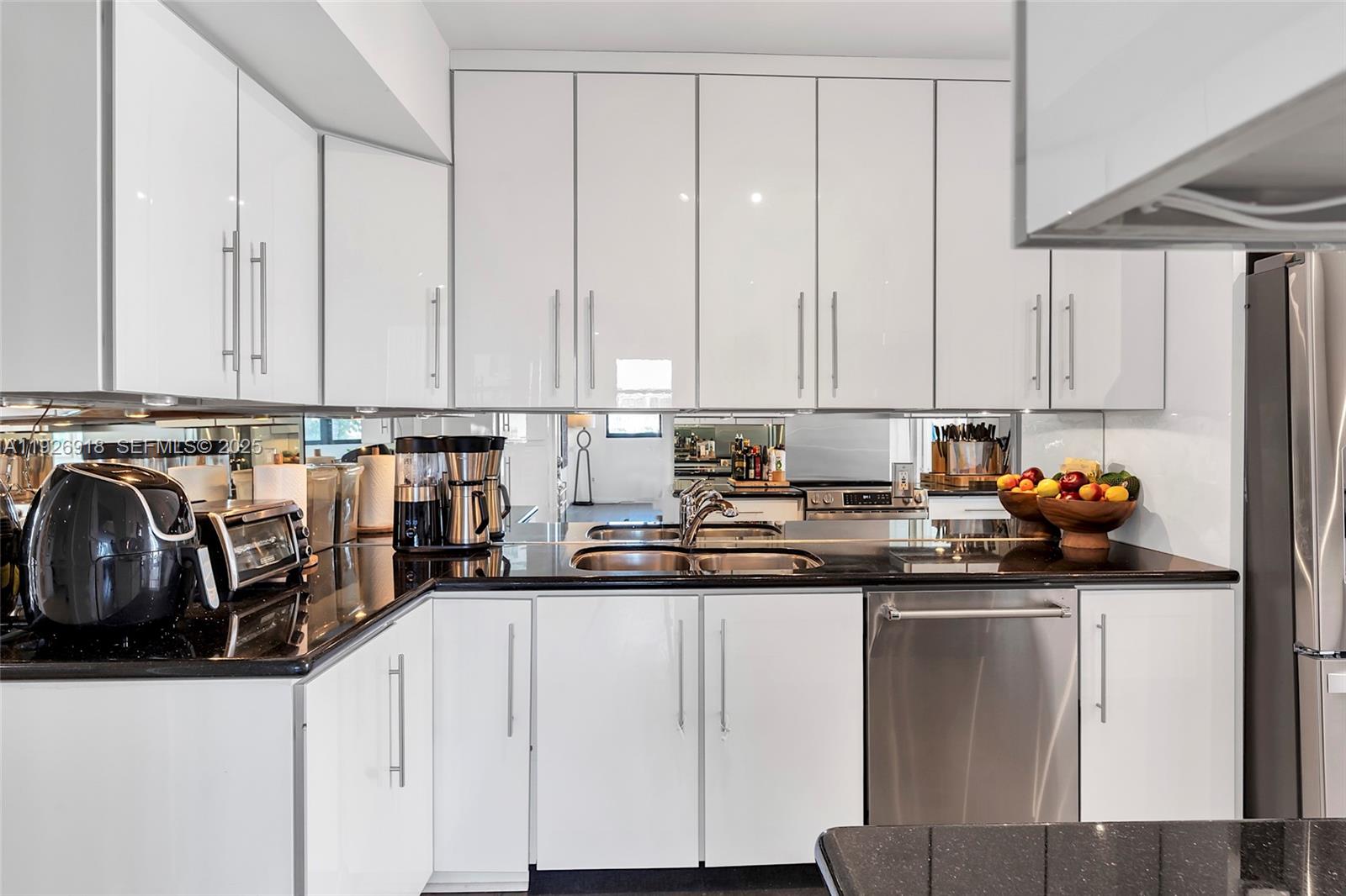 NINE ISLAND AVENUE CONDO - Residential