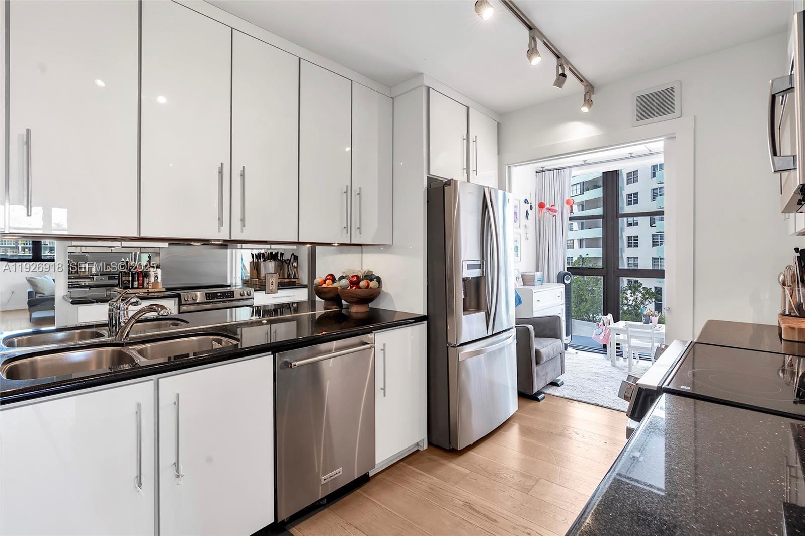 NINE ISLAND AVENUE CONDO - Residential