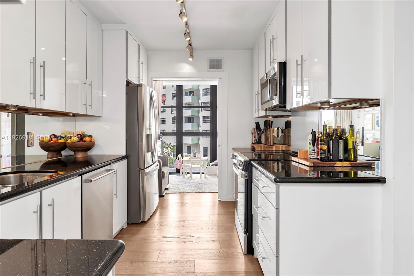 NINE ISLAND AVENUE CONDO - Residential