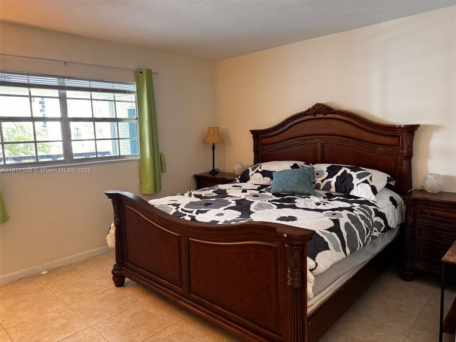 ISLE OF PARADISE CO-OP - Residential