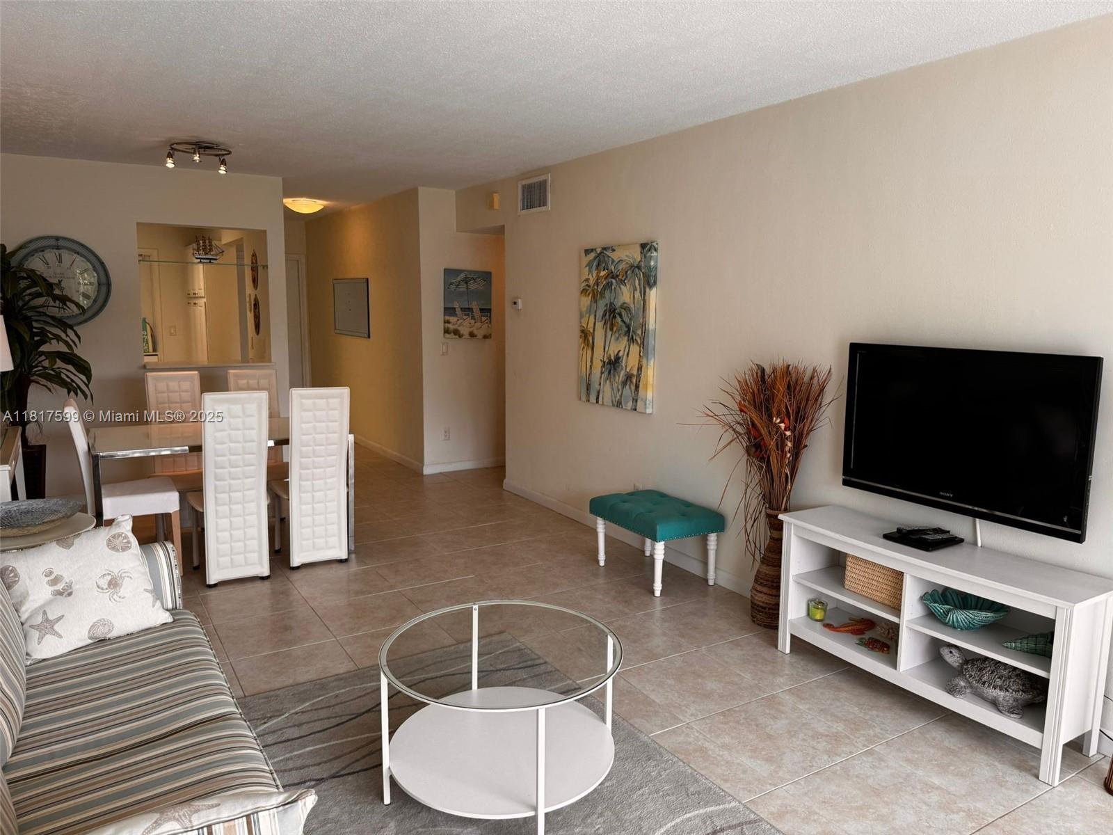 ISLE OF PARADISE CO-OP - Residential