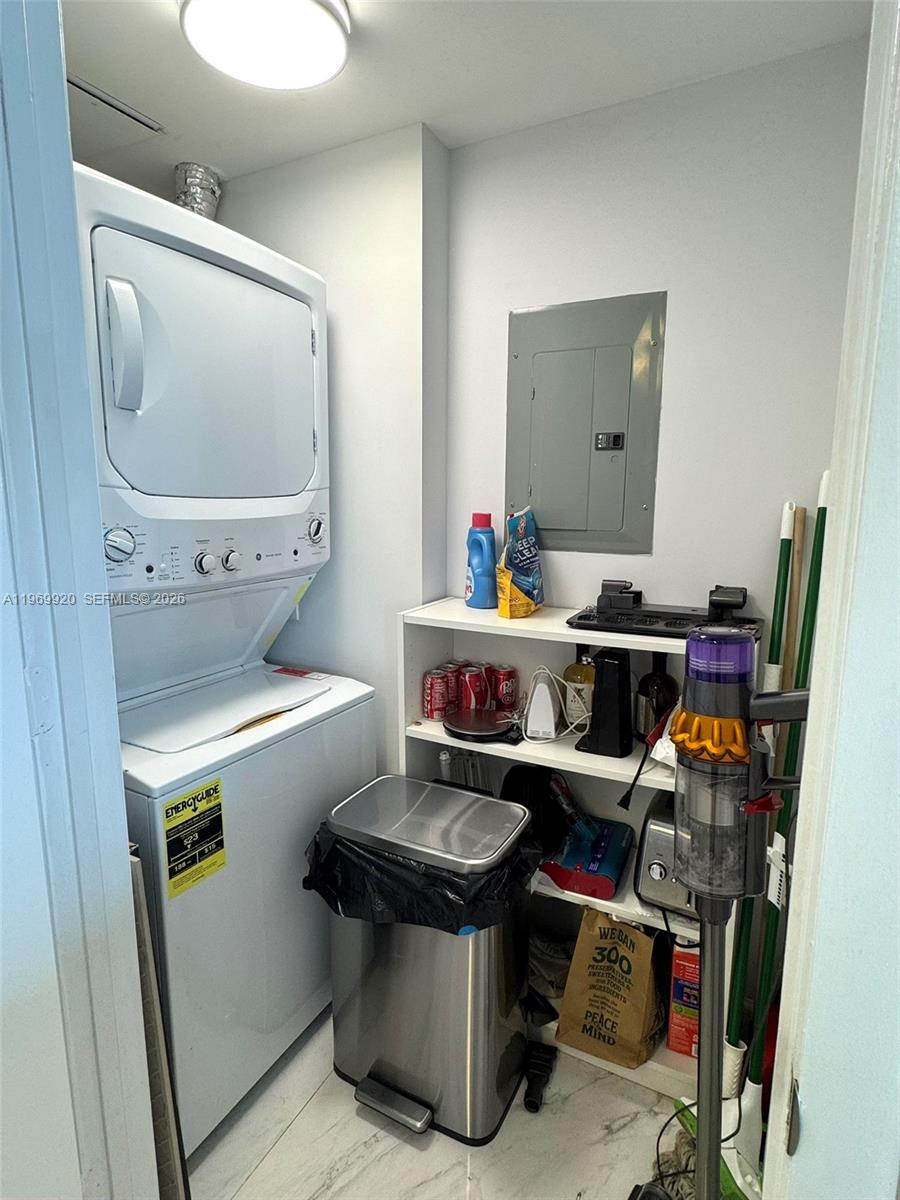 50 BISCAYNE CONDO - Residential Lease