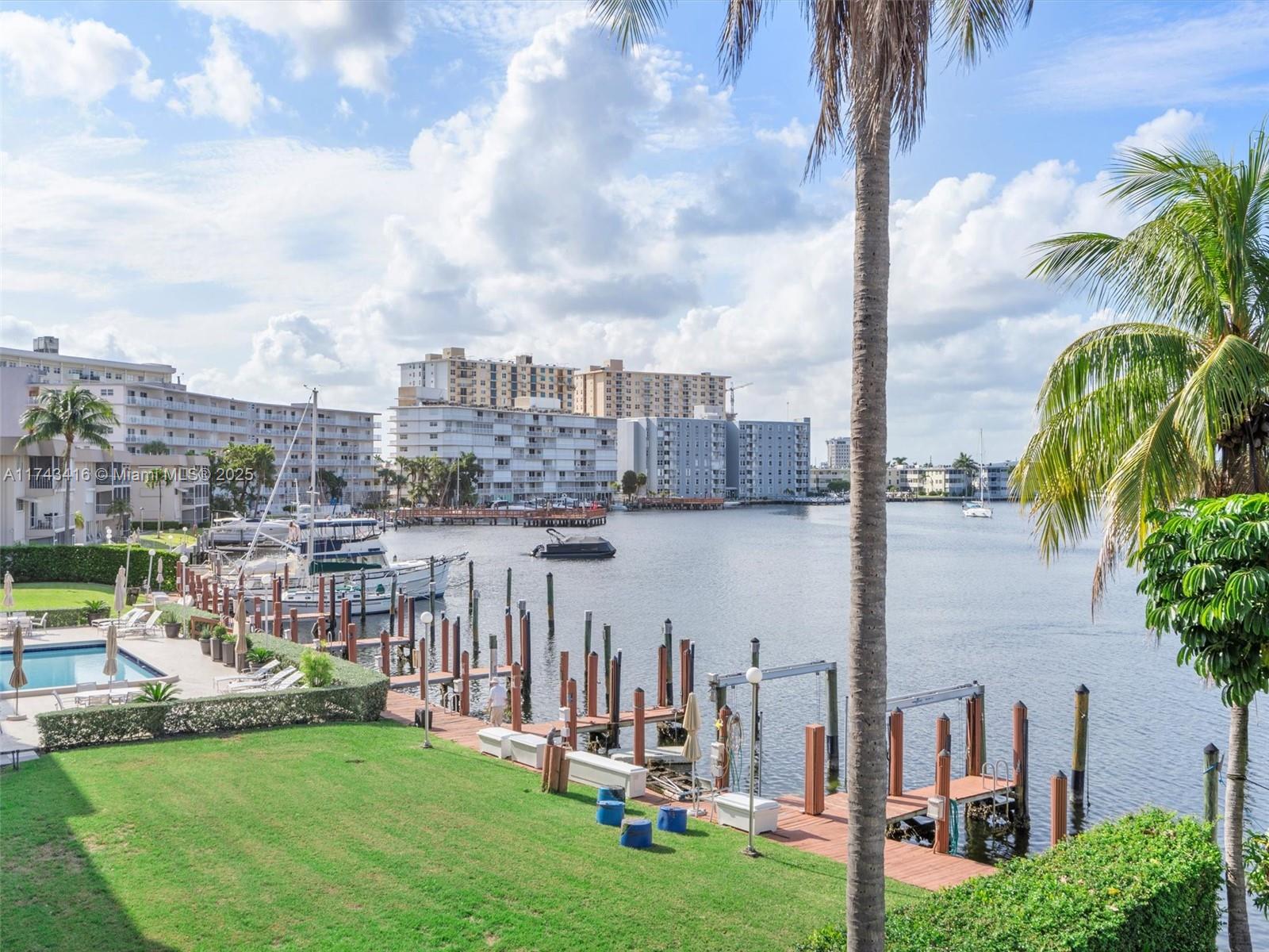 CAPTAINS PARADISE CONDO - Residential