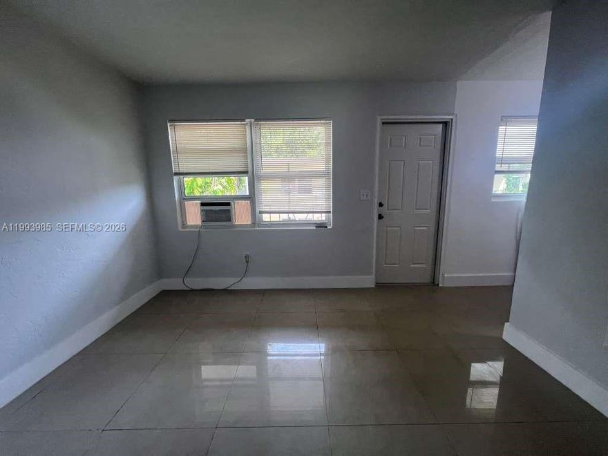 Recently renovated 1-Bedroom and 1-Bathroom move-in ready! Located on a second floor in a fenced, controlled access complex. The Bathroom is completely renovated with new tiles, bathtub and vanity. Kitchen is complete with many cabinets, refrigerator, stove/oven, and hood range. New window blinds throughout the entire home. 

Call to schedule the showing today!