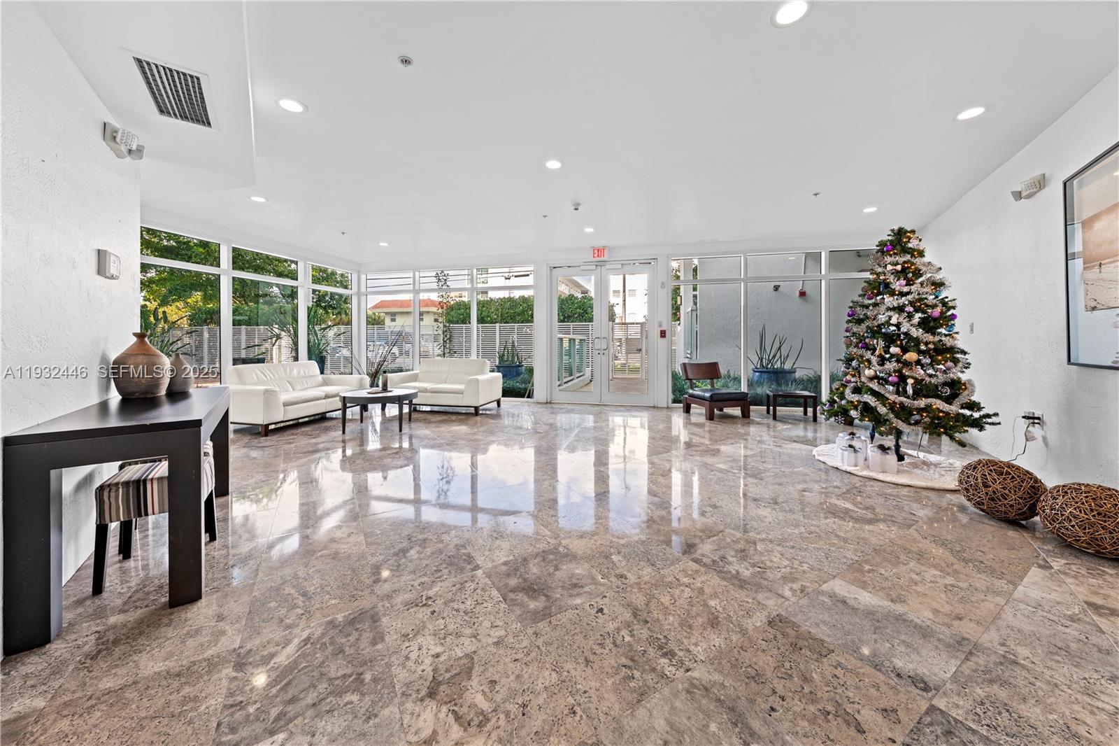 BAY VIEW LOFTS CONDO - Residential Lease