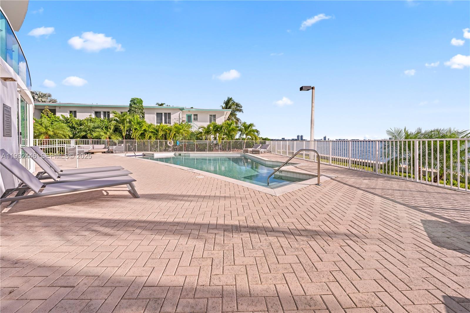 BAY VIEW LOFTS CONDO - Residential Lease