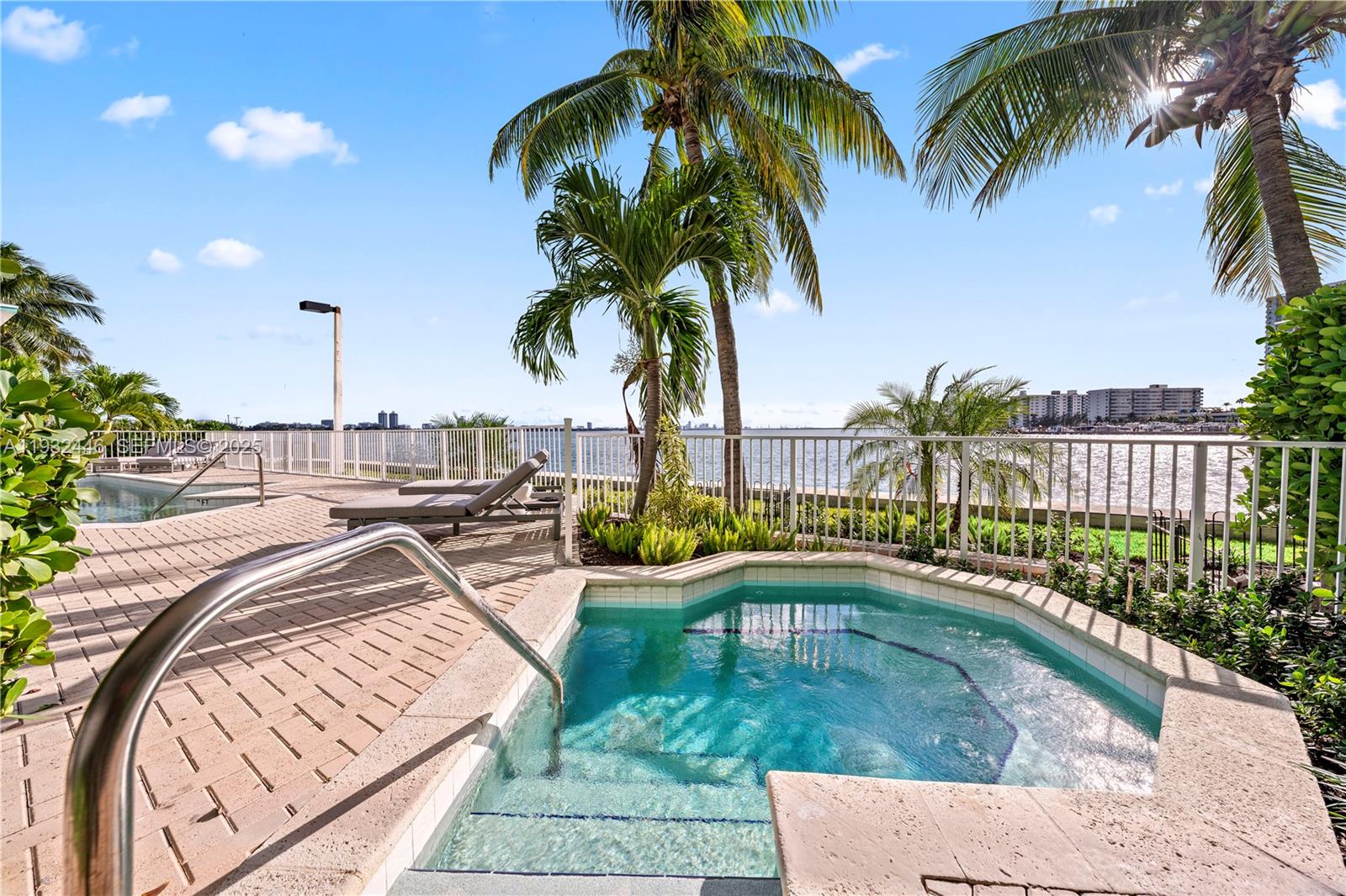 BAY VIEW LOFTS CONDO - Residential Lease