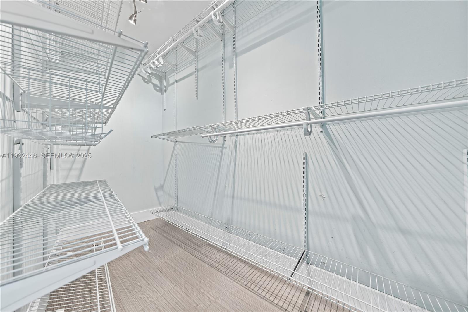 BAY VIEW LOFTS CONDO - Residential Lease