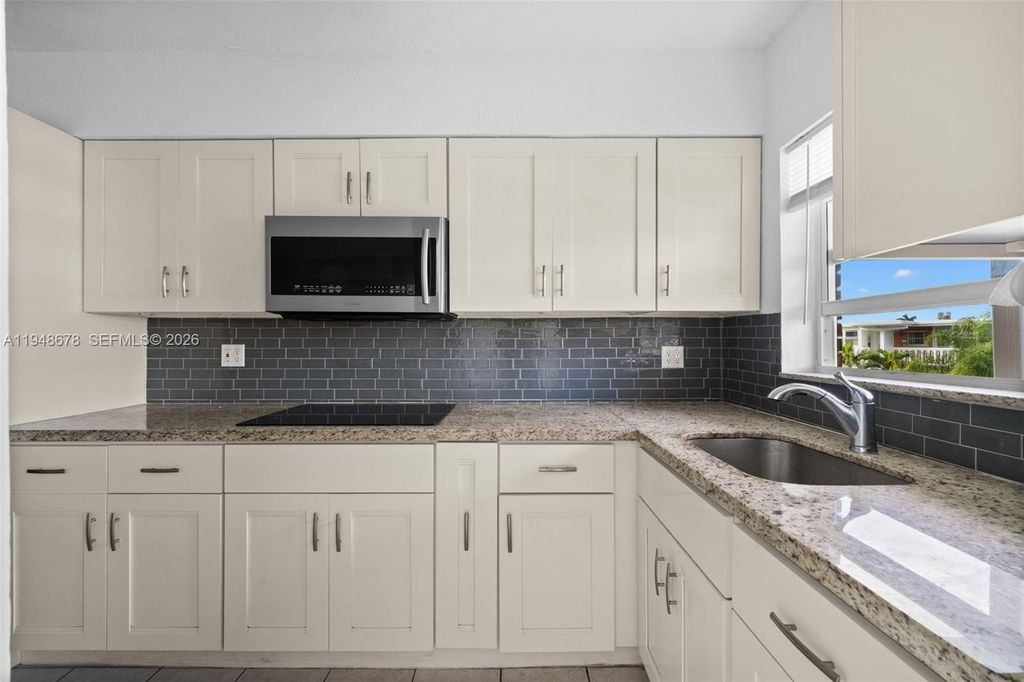 Photo of 141 NE 10th Ave #26C, Hallandale Beach, FL 33009 (MLS # A11948678)