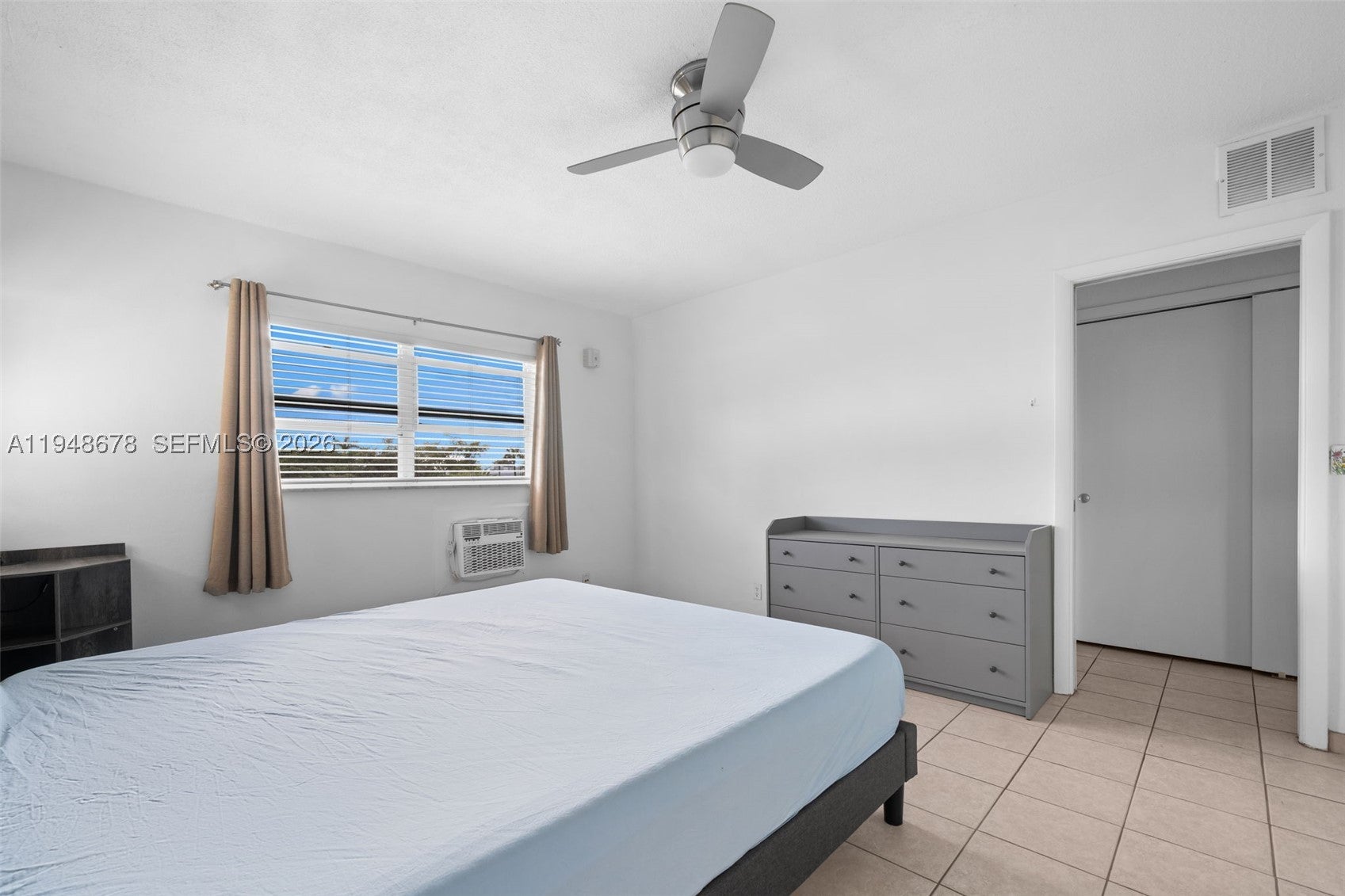 141 NE 10th Ave 26C