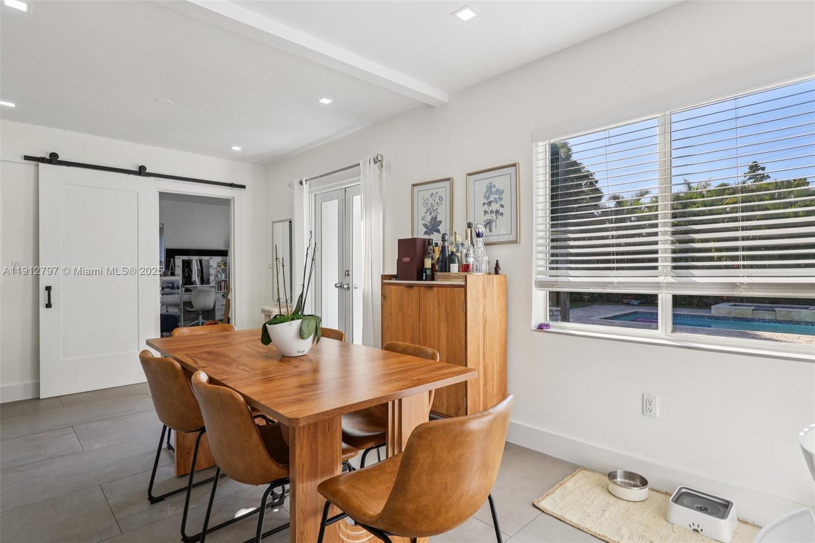 MIAMI SHORES SEC 6 - Residential