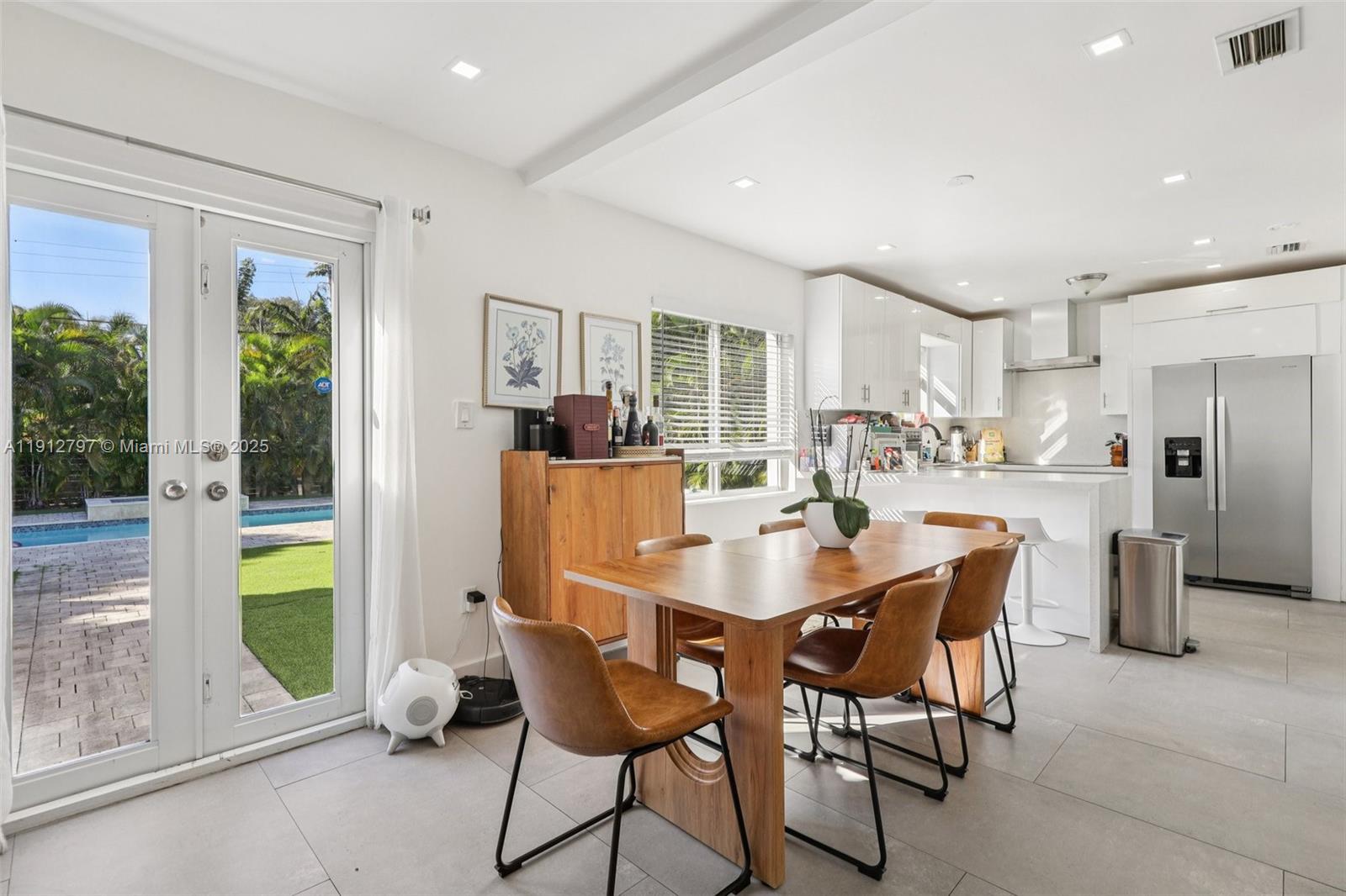 MIAMI SHORES SEC 6 - Residential