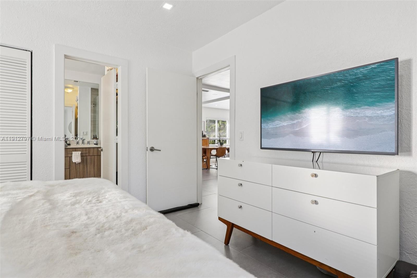 MIAMI SHORES SEC 6 - Residential