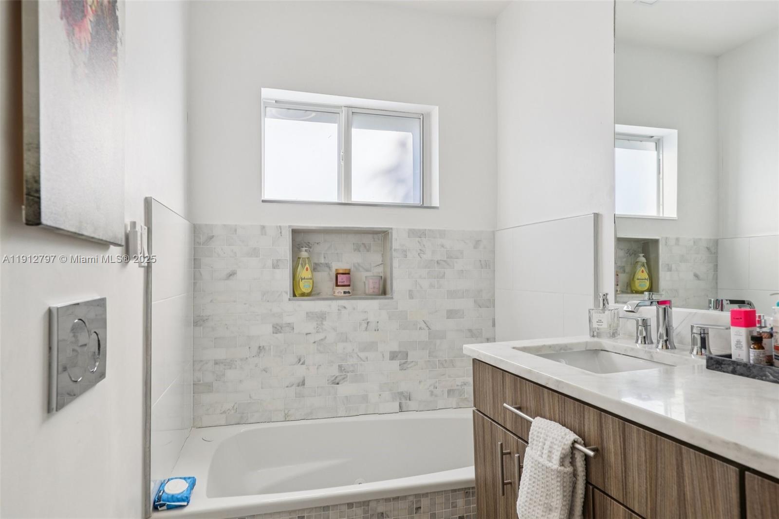 MIAMI SHORES SEC 6 - Residential