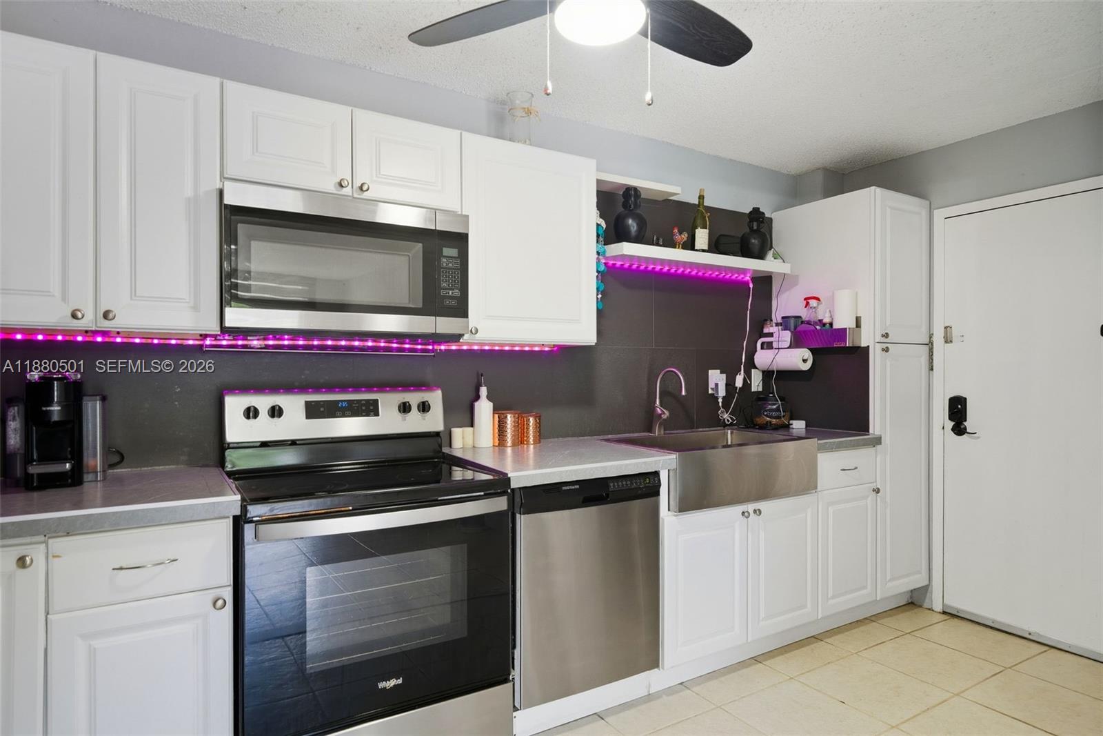 BAYVIEW PALMS CONDO - Residential