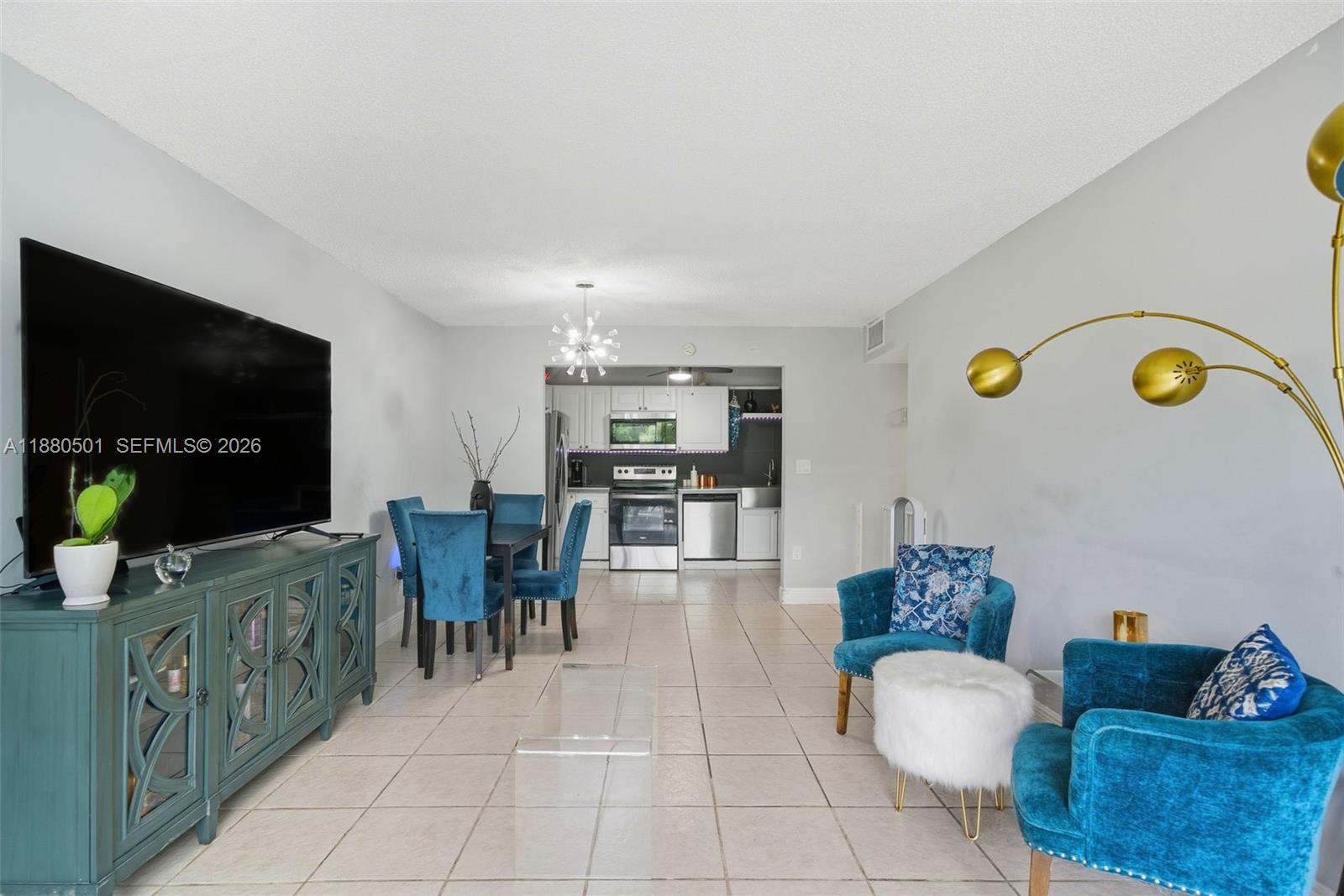 BAYVIEW PALMS CONDO - Residential