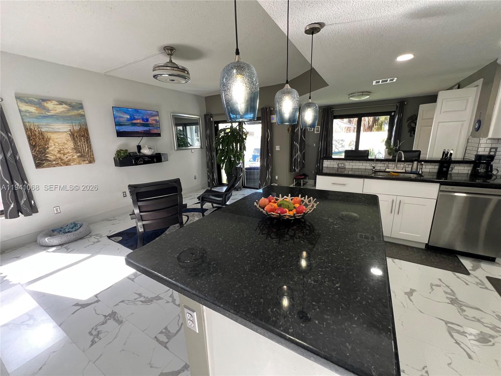 LAGO MAR SOUTH - Residential