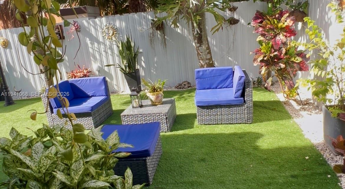 LAGO MAR SOUTH - Residential