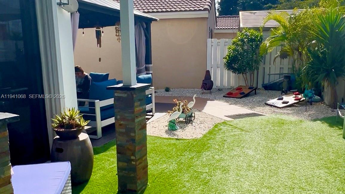 LAGO MAR SOUTH - Residential