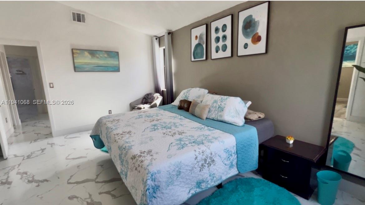 LAGO MAR SOUTH - Residential