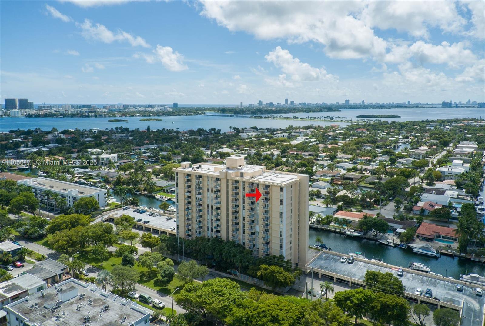 VECINO DEL MAR CONDO - Residential