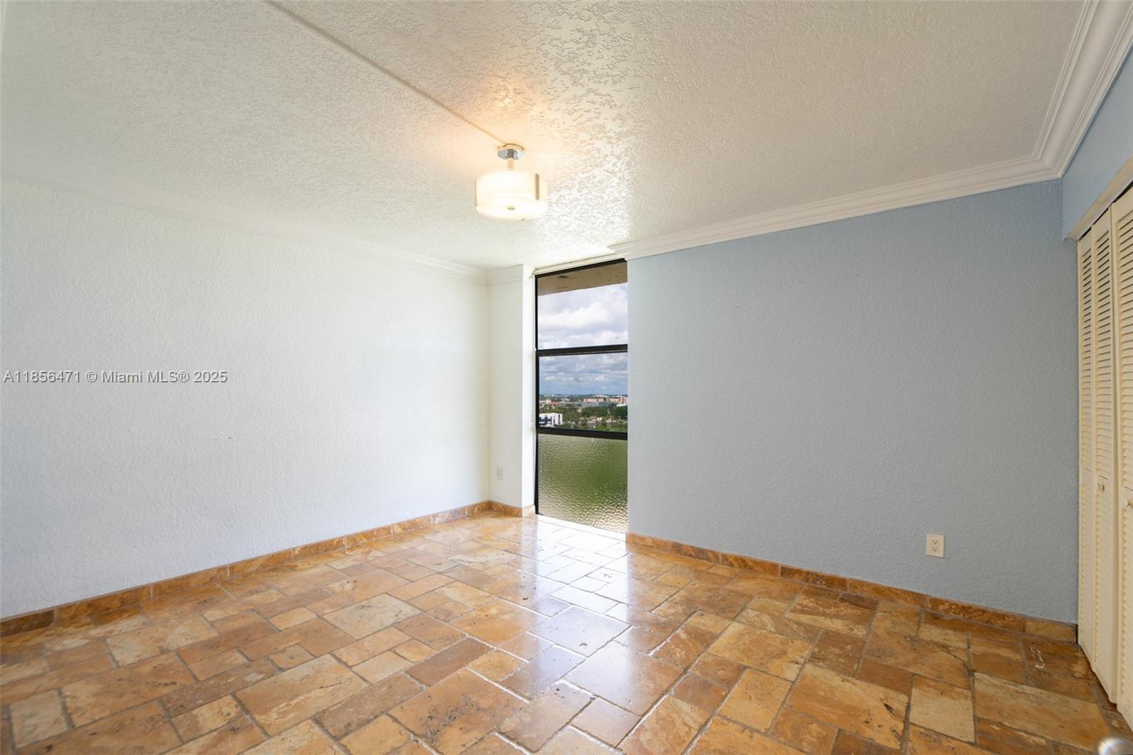 VECINO DEL MAR CONDO - Residential