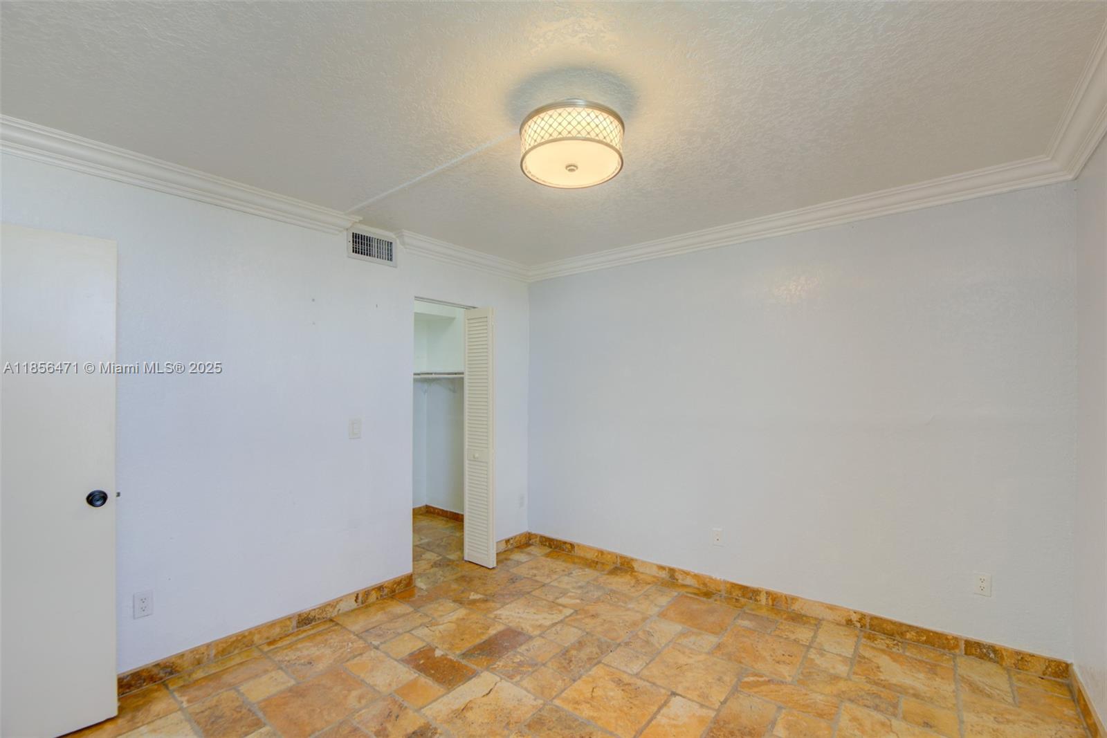 VECINO DEL MAR CONDO - Residential