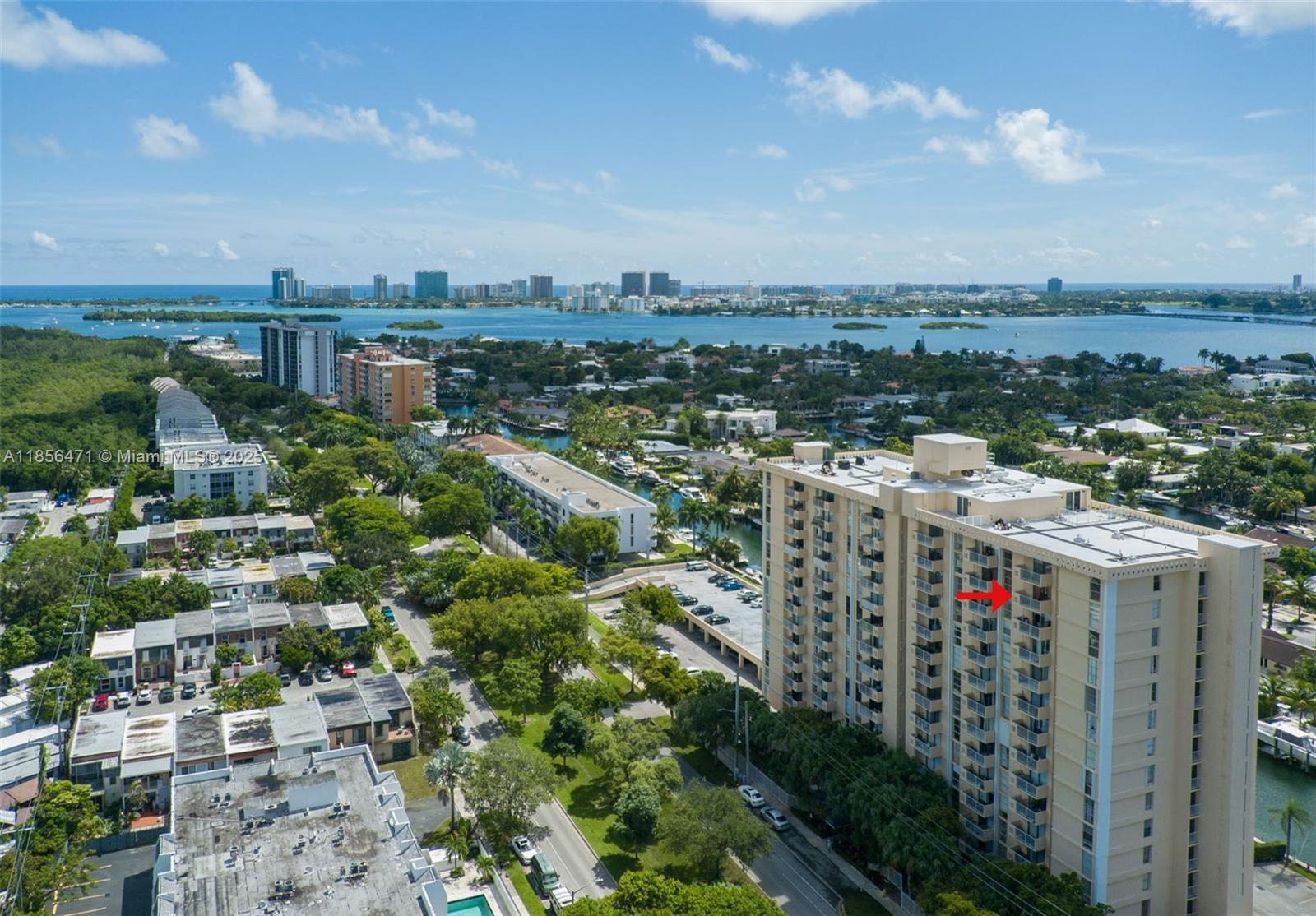 VECINO DEL MAR CONDO - Residential