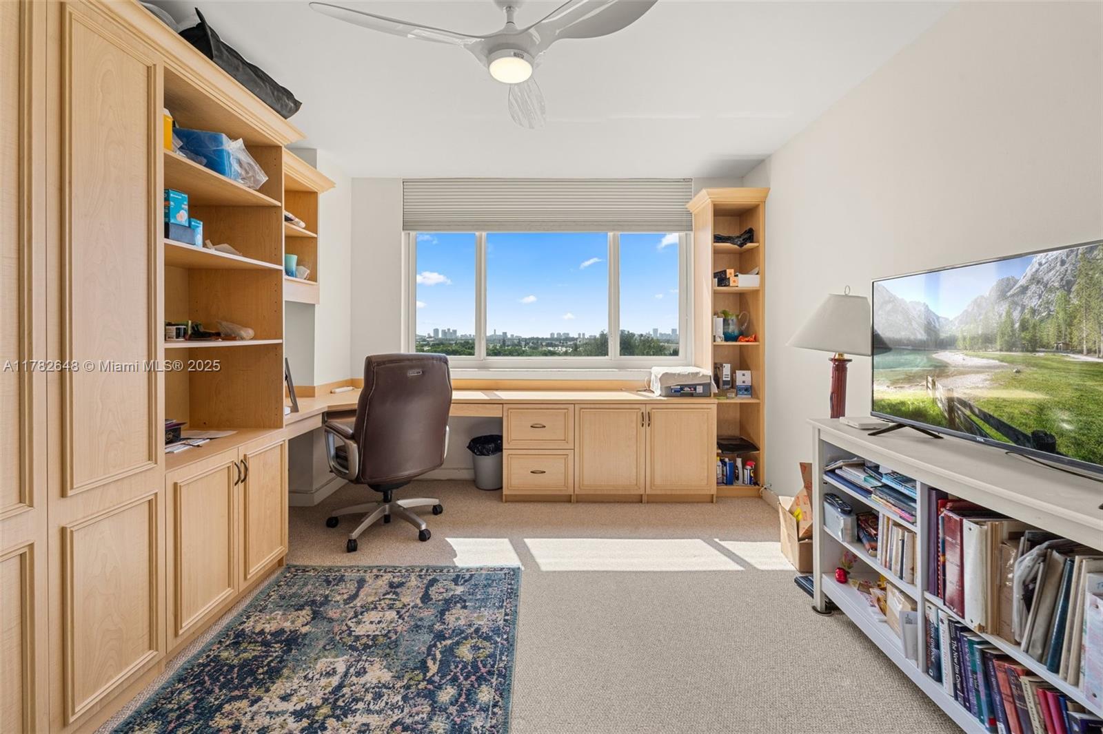 HILLCREST EAST NO 26 COND - Residential
