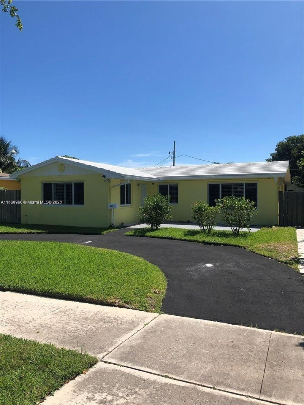 Photo of 321 6th St #1, Lake Park, FL 33403 (MLS # A11464956)