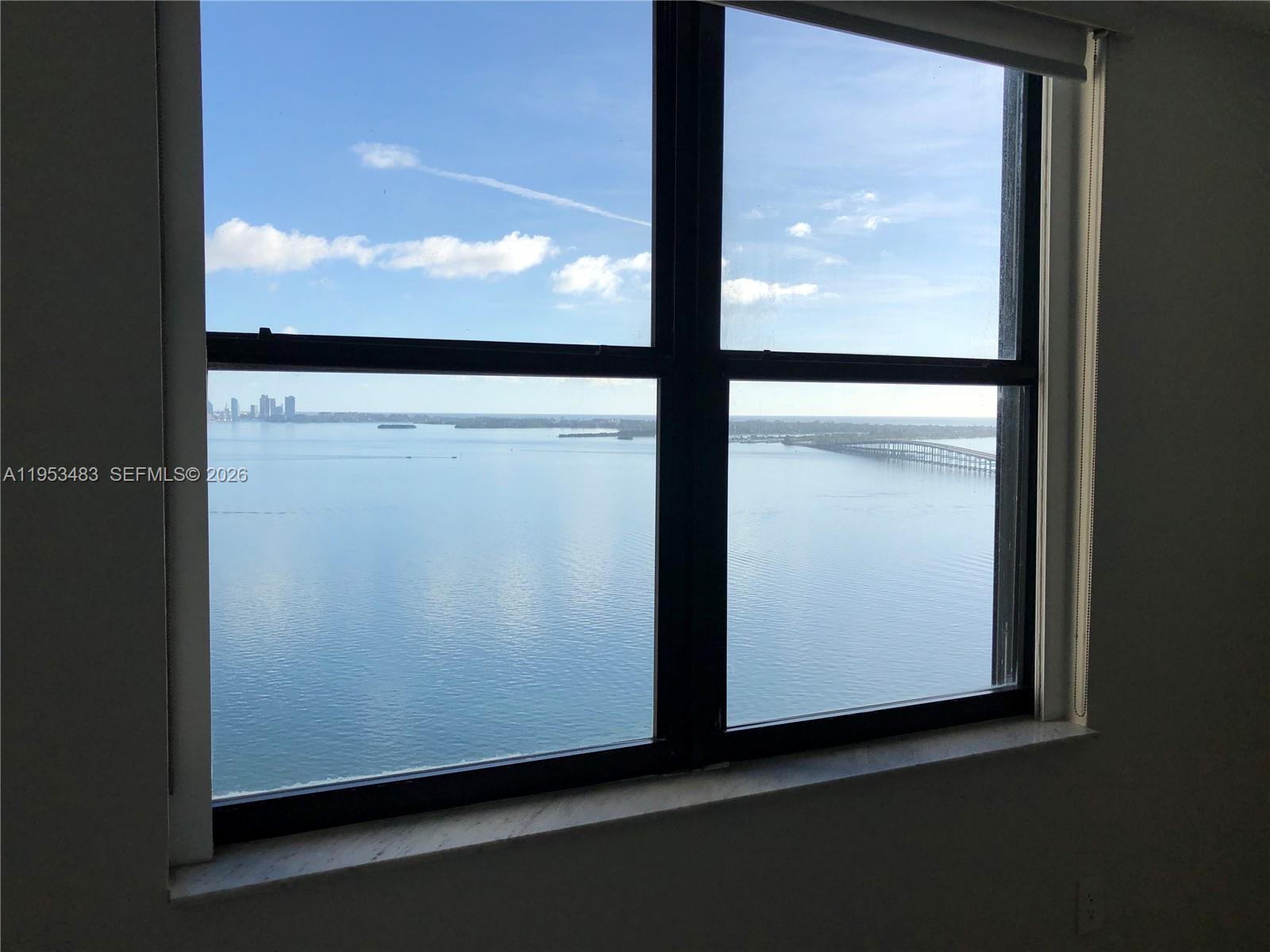 BRICKELL BAY CLUB CONDO - Residential